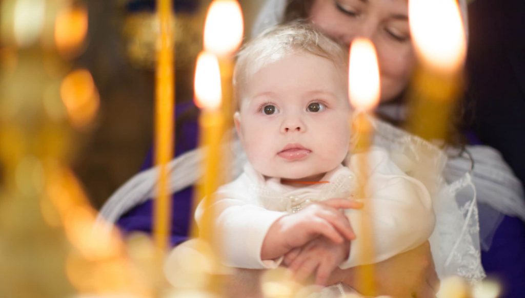 Celebrar bautizo unico e inolvidable mama y bebe